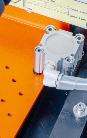 Автоматический кромкооблицовочный станок OSTERMANN 6TF PUR