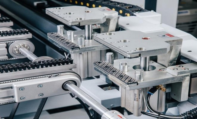 Автоматизированная сверлильно-присадочная ячейка Excitech DRILLING CELL 2 IN 1