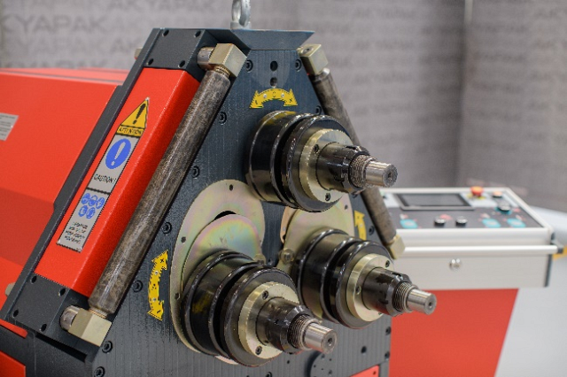 Профилегибочная гидравлическая машина AKYAPAK APK 101