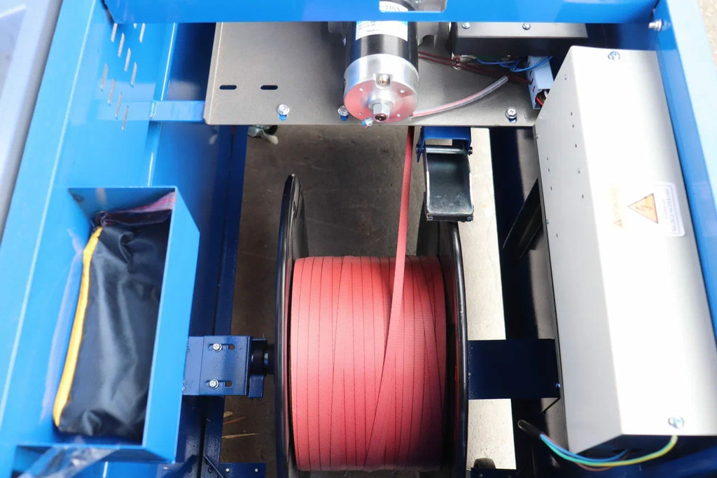 Полуавтоматическая стреппинг-машина DELTAMACHINERY DM-SM 201