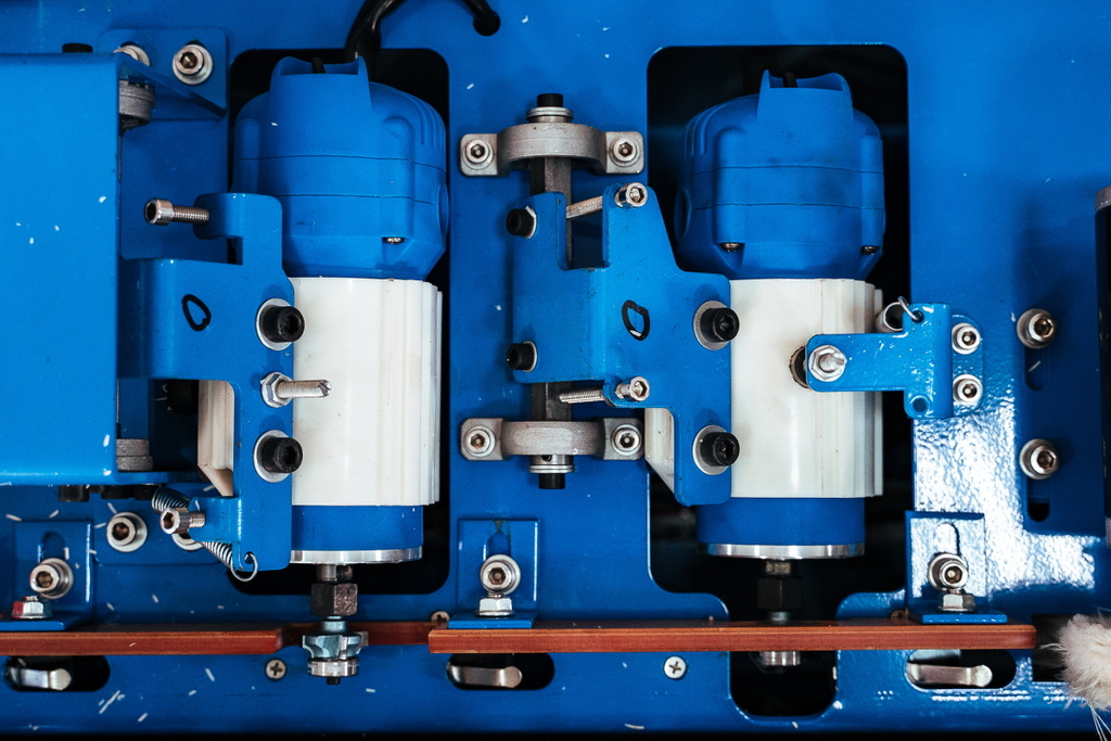 Кромкооблицовочный станок DELTAMACHINERY DM-111