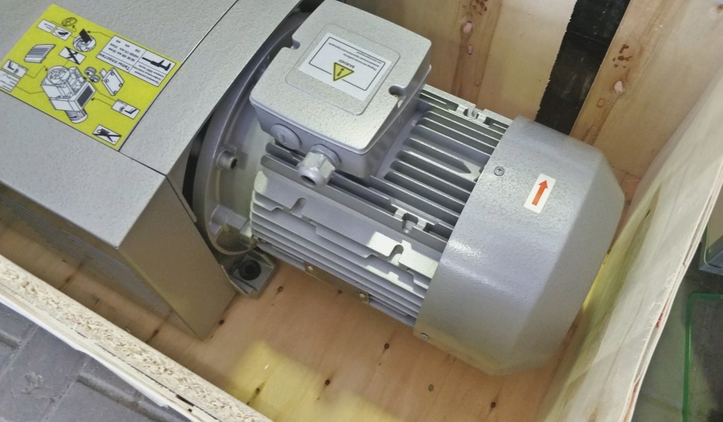 Пластинчато-роторный вакуумный насос DELTAMACHINERY DM-KVF160