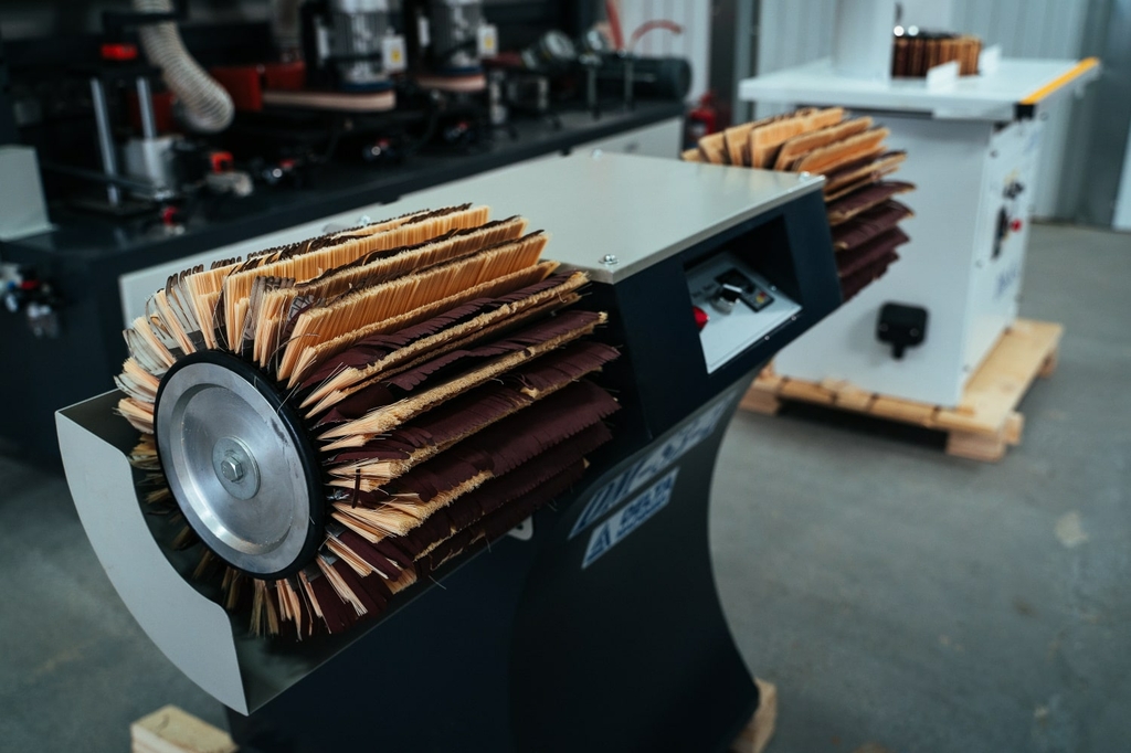 Щеточно-шлифовальный станок DELTAMACHINERY DM-S3-2