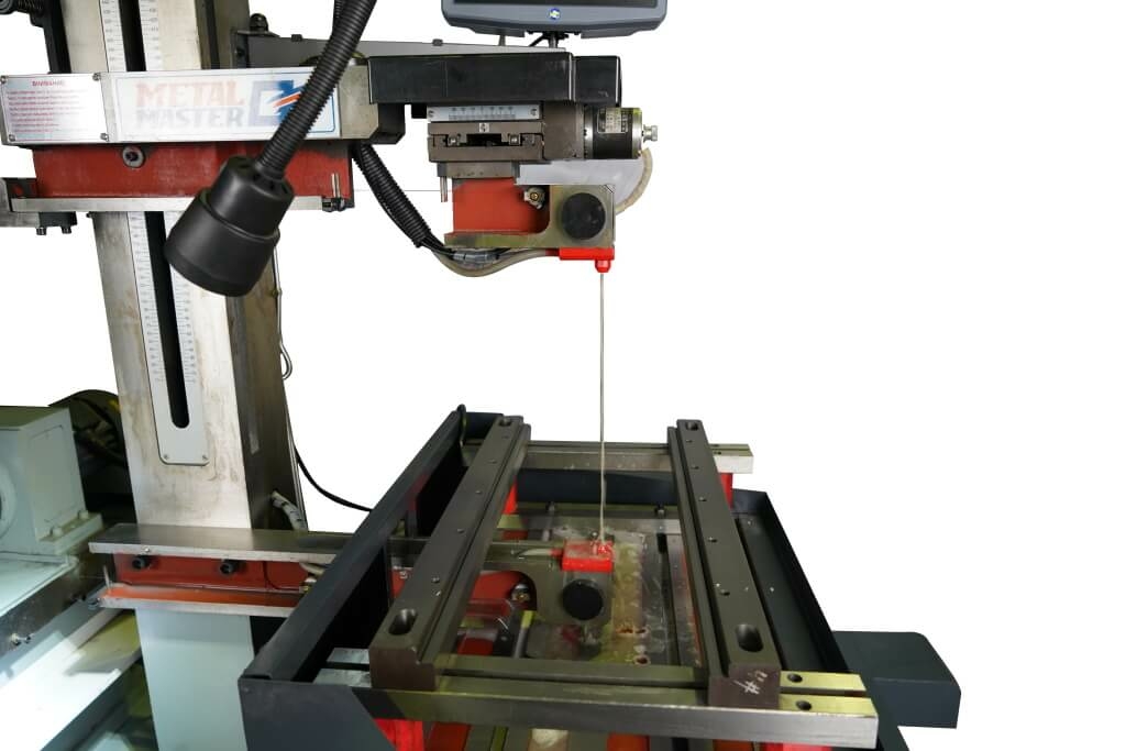 Электроэрозионный проволочно-вырезной станок с ЧПУ струйного типа серии Metal Master DK7745M DRO (Многопроходный)