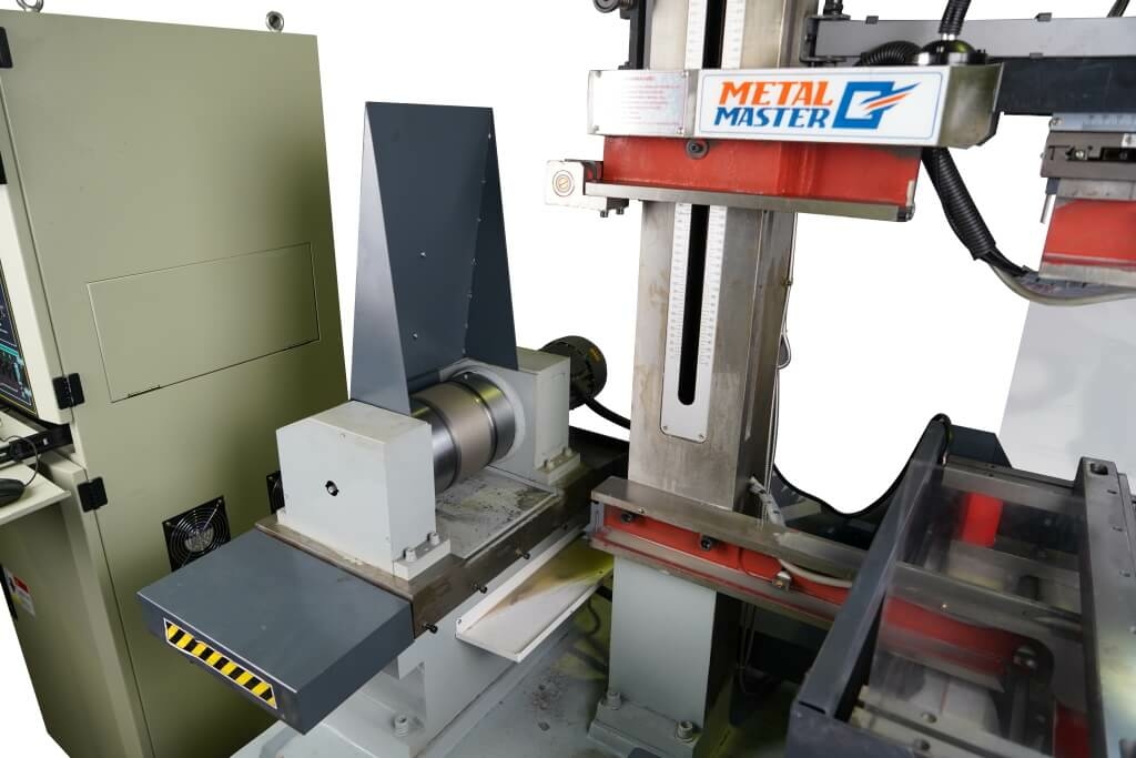 Электроэрозионный проволочно-вырезной станок с ЧПУ струйного типа Metal Master DK7745 DRO (Однопроходный)