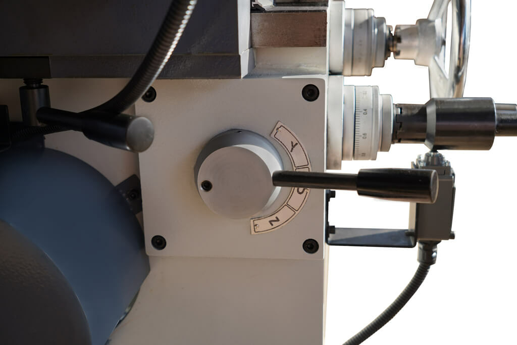 Фрезерный универсальный станок Metal Master DMM-200 DRO