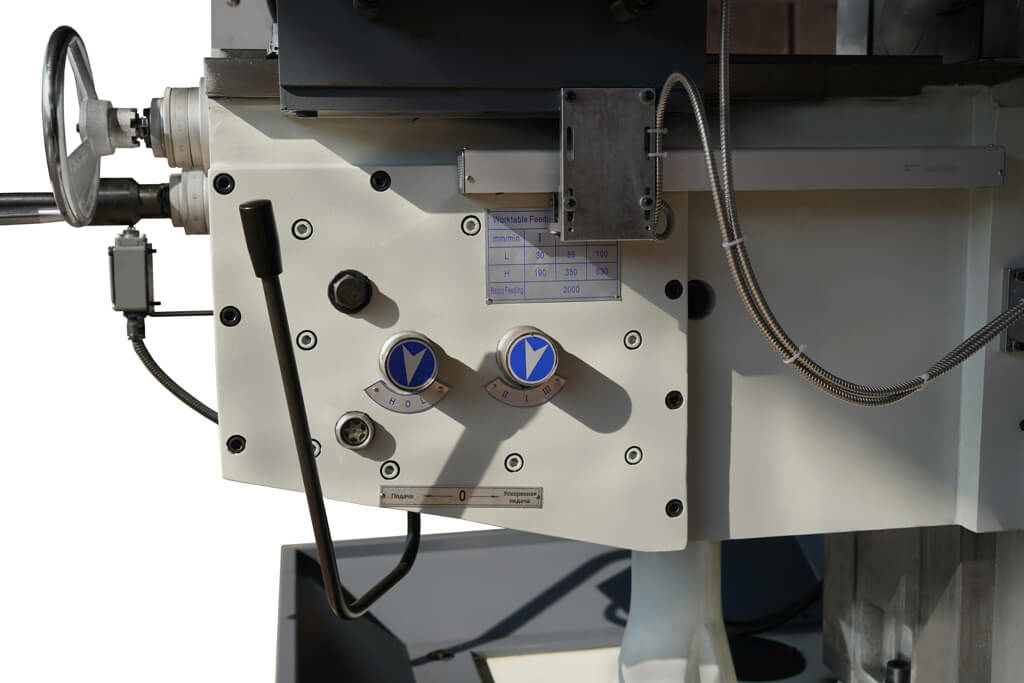 Фрезерный универсальный станок Metal Master DMM-200 DRO