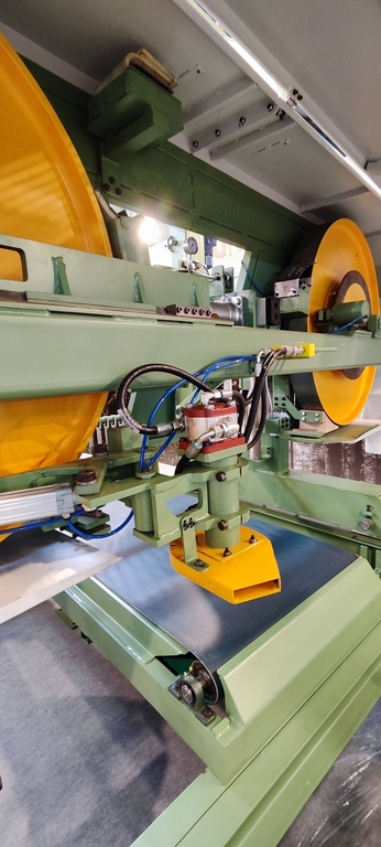 Ленточнопильный горизонтальный станок USTUNKARLI UHYB 120 H PLUS