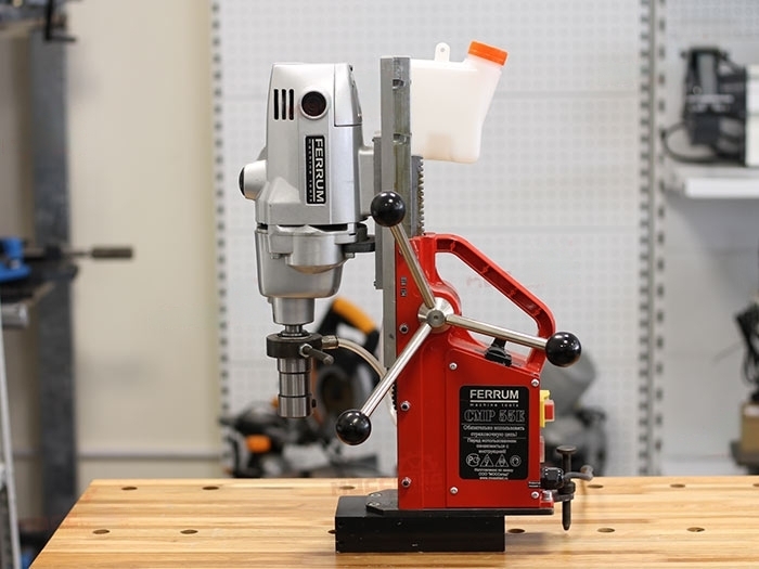 Магнитный сверлильно-резьбонарезной станок СМР55Е