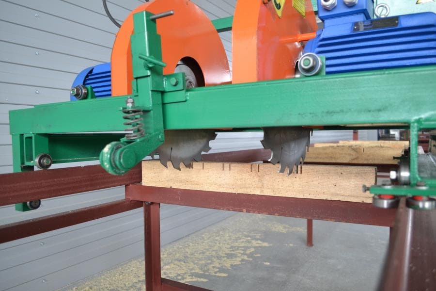 Кромкообрезной станок электрический Алтай 011