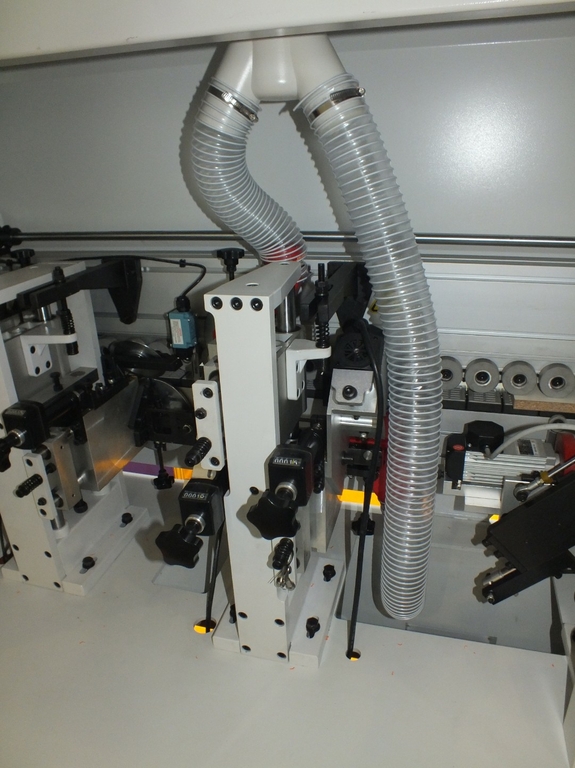 Кромкооблицовочный станок Ltt НН504