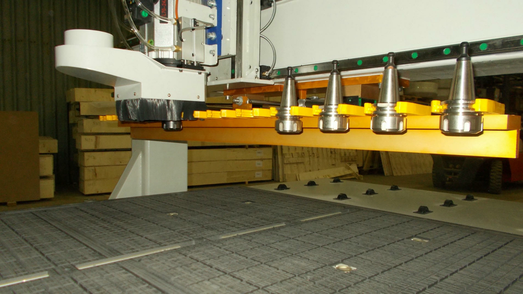 Фрезерный станок с чпу LTT-1813