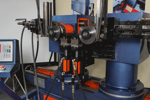 Двусторонний трубогибочный станок IRONMAC IW-50 (А)