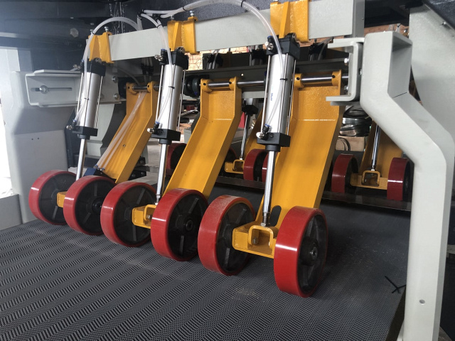 Ленточно-делительный станок HIGH POINT HP-1300-2