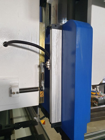 Гидравлические листогибочные прессы SMD PBA