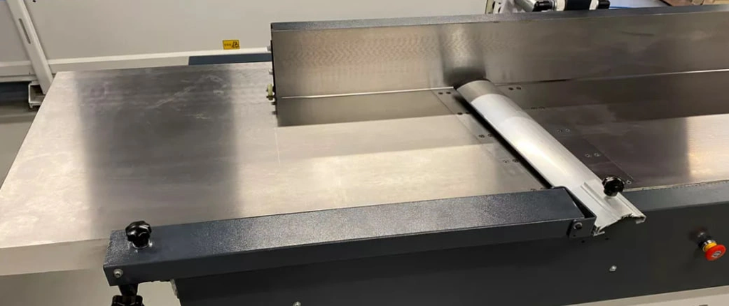 Фуговальные станки с диагональным валом SF 400D, SF 630D