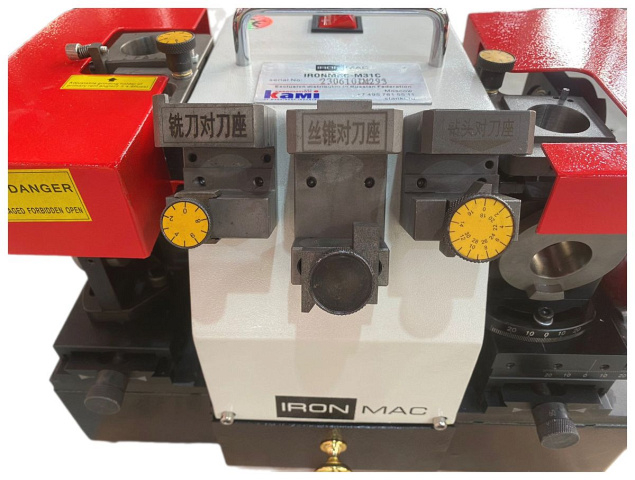 Станок для заточки концевых фрез IRONMAC M31C