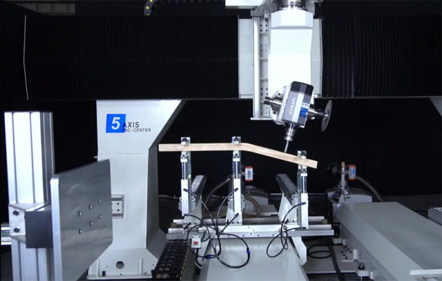Пятиосевой обрабатывающий центр QUADRO TEOS Z-1000 ATC (2+1)