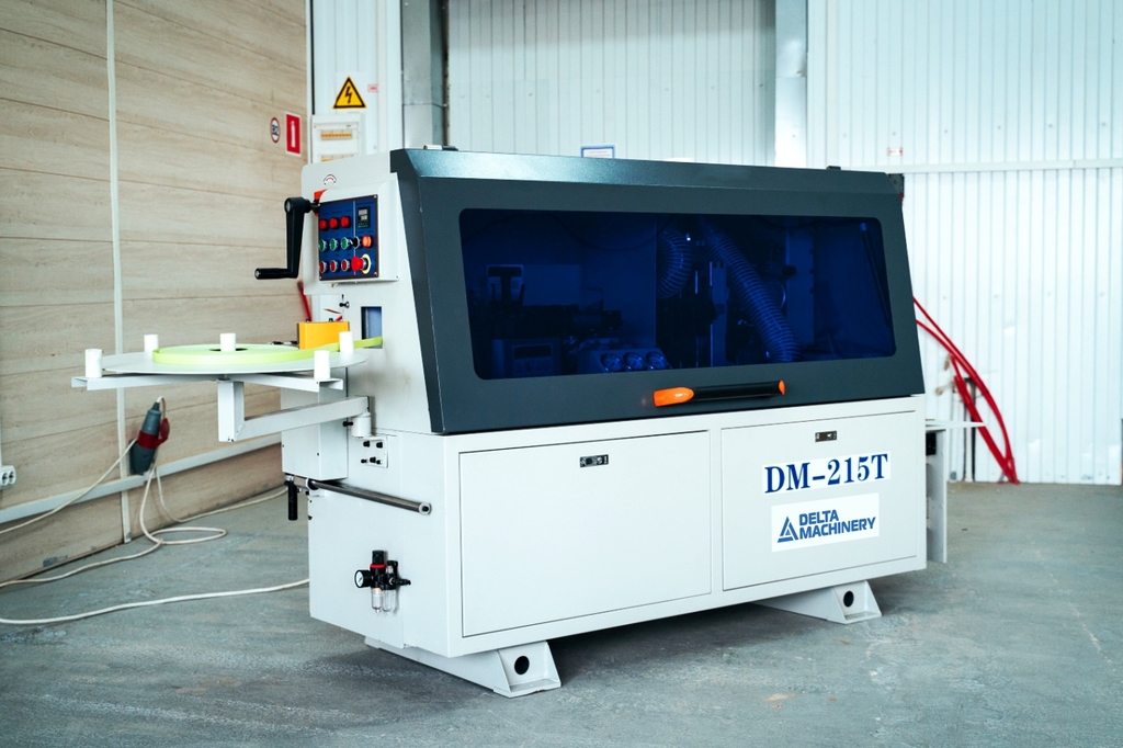Кромкооблицовочный станок DELTAMACHINERY DM-215T