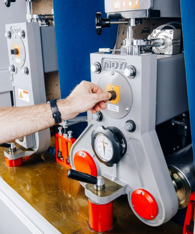 Калибровально-шлифовальный станок Beaver SR-RP 1300