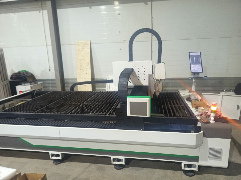 Станок лазерной резки для высокоскоростного раскроя листового металла INTERLASER A6 3000