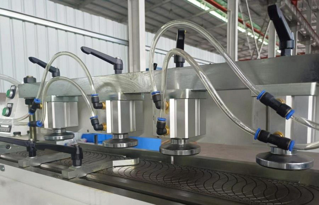 Шипорезный станок для ящичного шипа с ЧПУ QUADRO 3190A