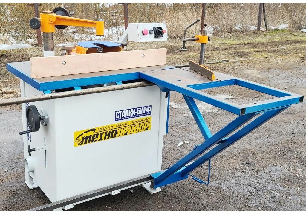 Фрезерный станок Ф-130-02 б/у