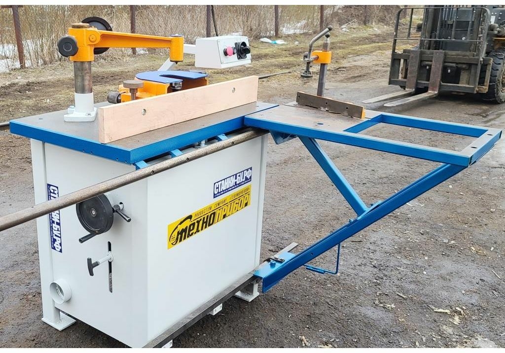 Фрезерный станок Ф-130-02 б/у