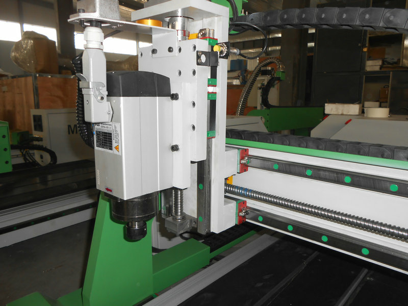 Фрезерно-гравировальный станок с чпу WoodTec MH 6090