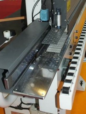 Станок для облицовывания кромок мебельных деталей WoodTec X400