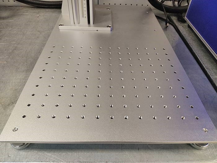 Настольный лазерный маркиратор Economic 20W (излучатель Raycus)