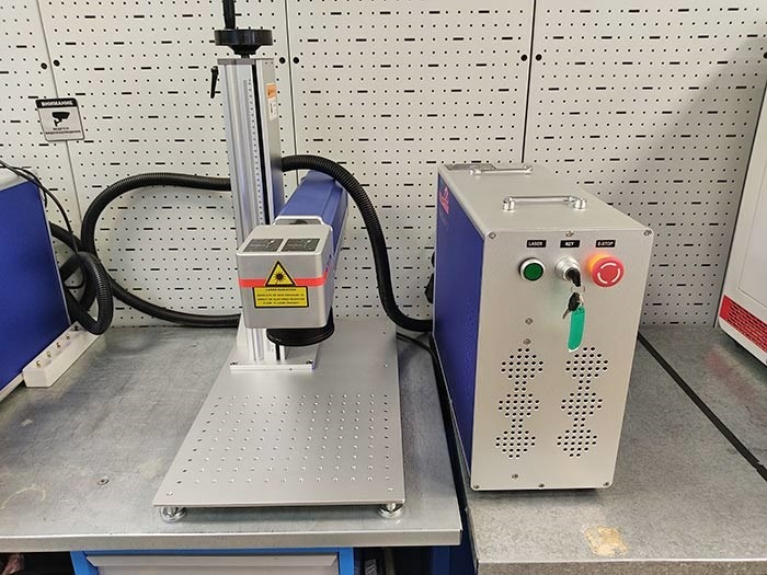 Настольный лазерный маркиратор Economic 20W (излучатель MAX)