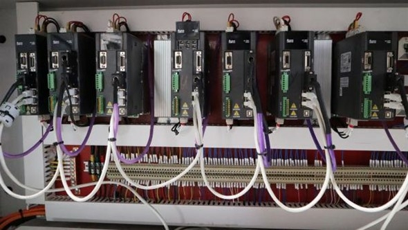 Сверлильно-присадочный станок с ЧПУ HOLD HB621JXKH6F