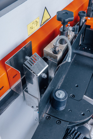 Автоматический кромкооблицовочный станок OSTERMANN 6T2R CNC