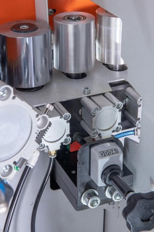Автоматический кромкооблицовочный станок OSTERMANN 6TF PUR