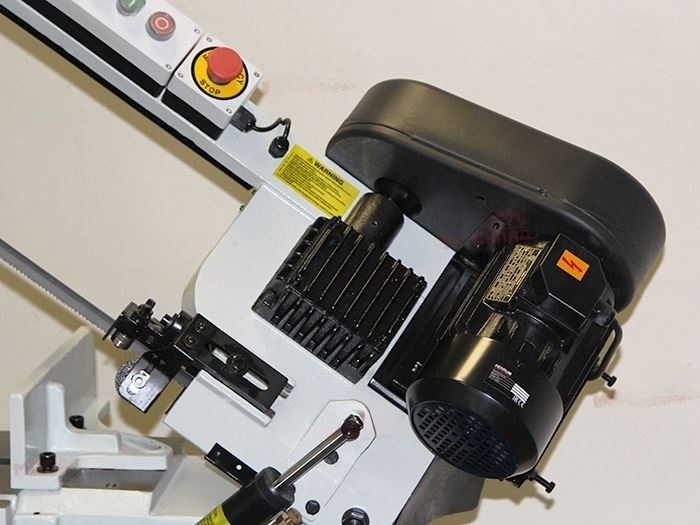 Ленточная пила по металлу BS-712N