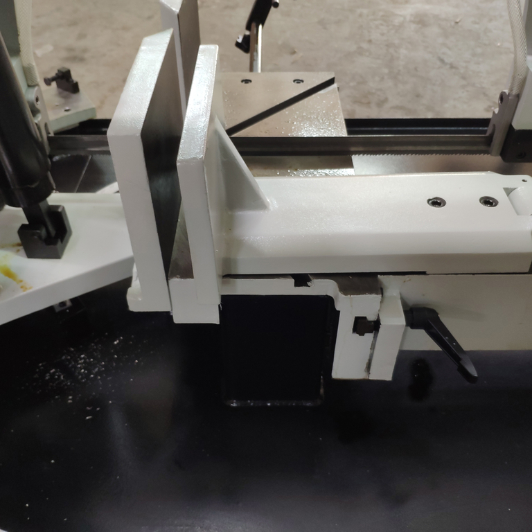 Станок ленточнопильный полуавтоматический Stalex BS-1018ТH (388063)