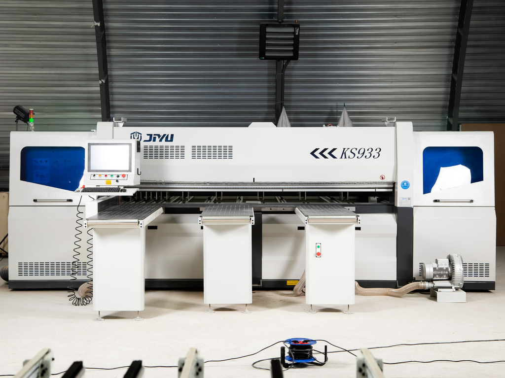 Форматно-раскроечный центр с ЧПУ JIYU KS933