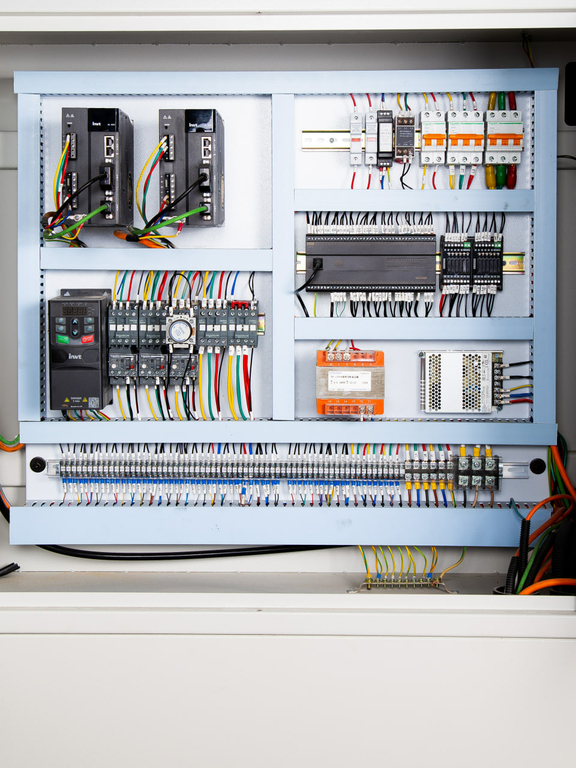 Форматно-раскроечный центр с ЧПУ JIYU KS933