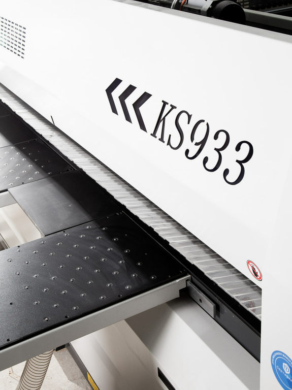 Форматно-раскроечный центр с ЧПУ JIYU KS933