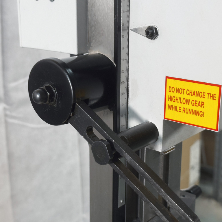 Универсальный вертикально-фрезерный станок Proma FPX-25 E