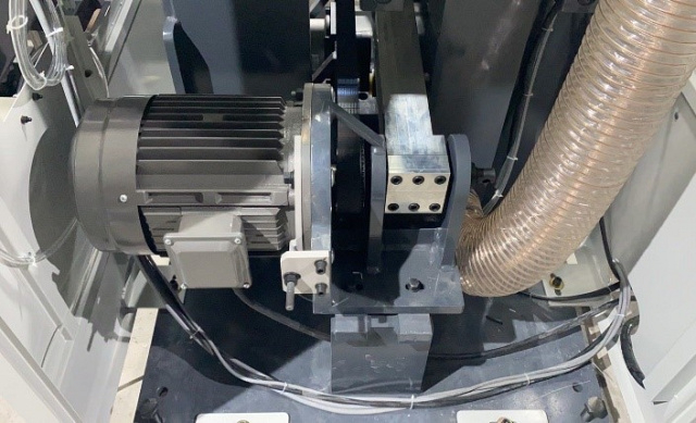 Автоматический торцовочный станок с поворотом пилы EcoWood AT700-R