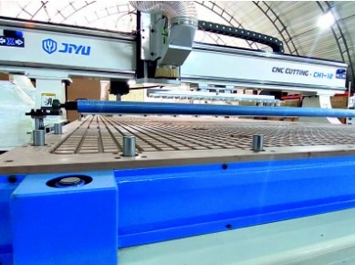 Фрезерный станок с ЧПУ CH1-12TL