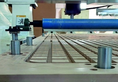 Фрезерный станок с ЧПУ CH1-12TL