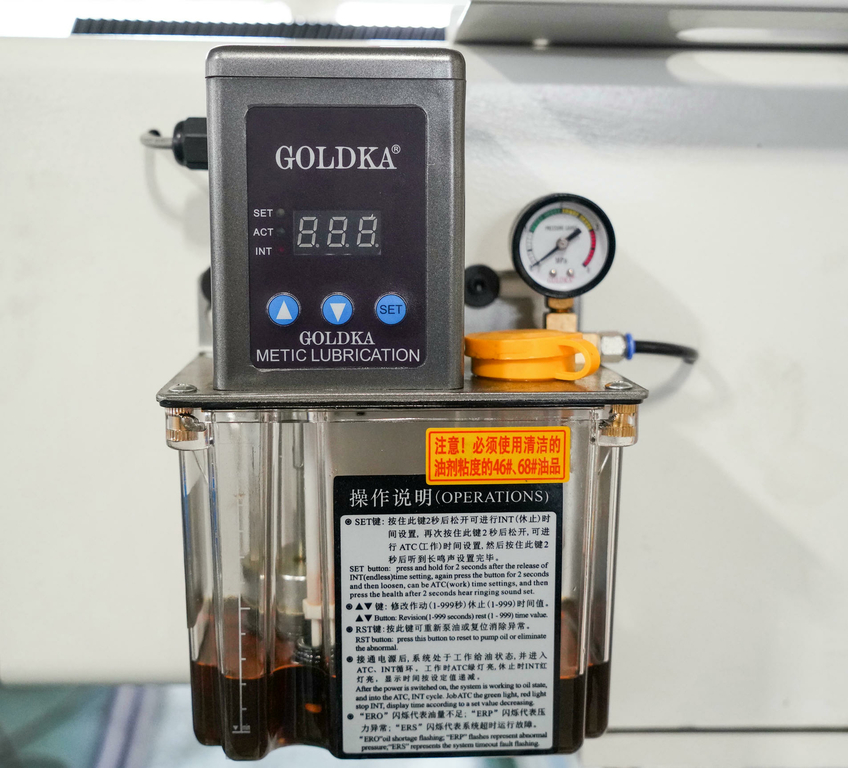 Фрезерный станок с ЧПУ JIYU CH1-12