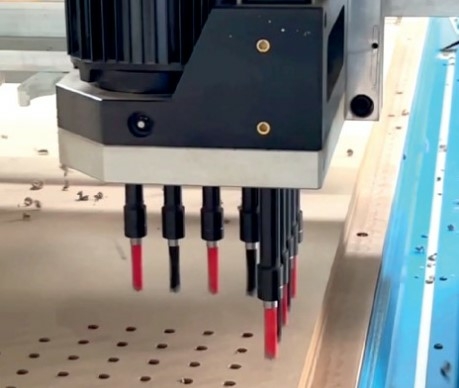 Фрезерный станок с ЧПУ JIYU CH1-V9