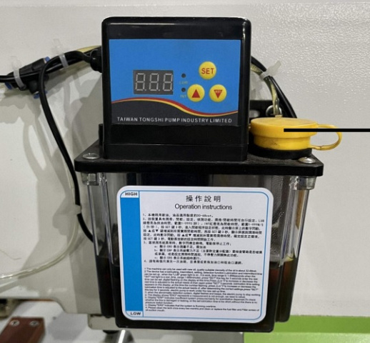 Фрезерный станок с ЧПУ с автоподачей для мелких деталей EcoWood M800-2