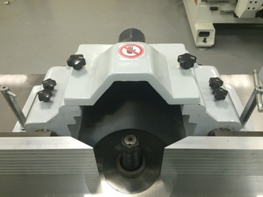 Фрезерный станок с шипорезной кареткой EcoWood T 150KS