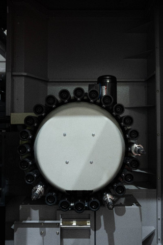 Фрезерный обрабатывающий центр IRONMAC IMU-5X 300