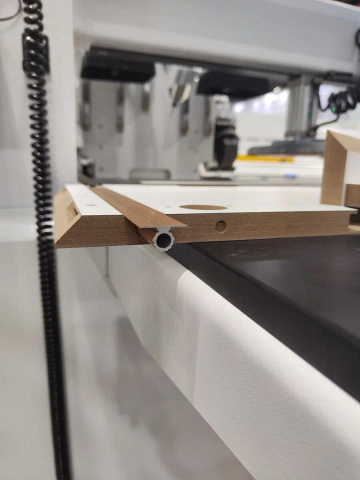 Сверлильно-фрезерный центр с ЧПУ Nanxing NCB2808